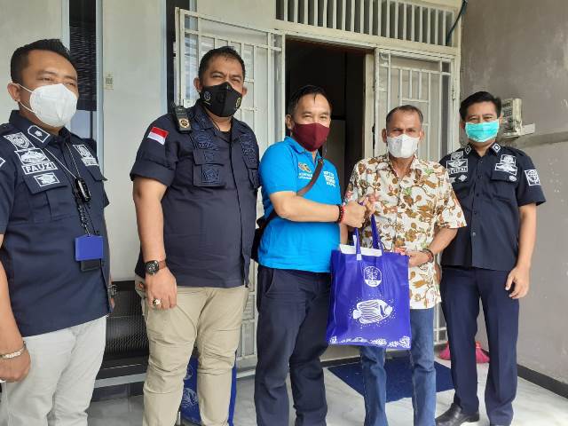 Rangkul BPTD IV Riau-Kepri, Anggota Parlemen Cen Sui Lan Salurkan Bansos di Batam
